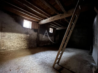  Remise / Grange  vendre 1 pice 56 m