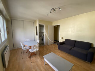  Appartement à louer 3 pièces 44 m²