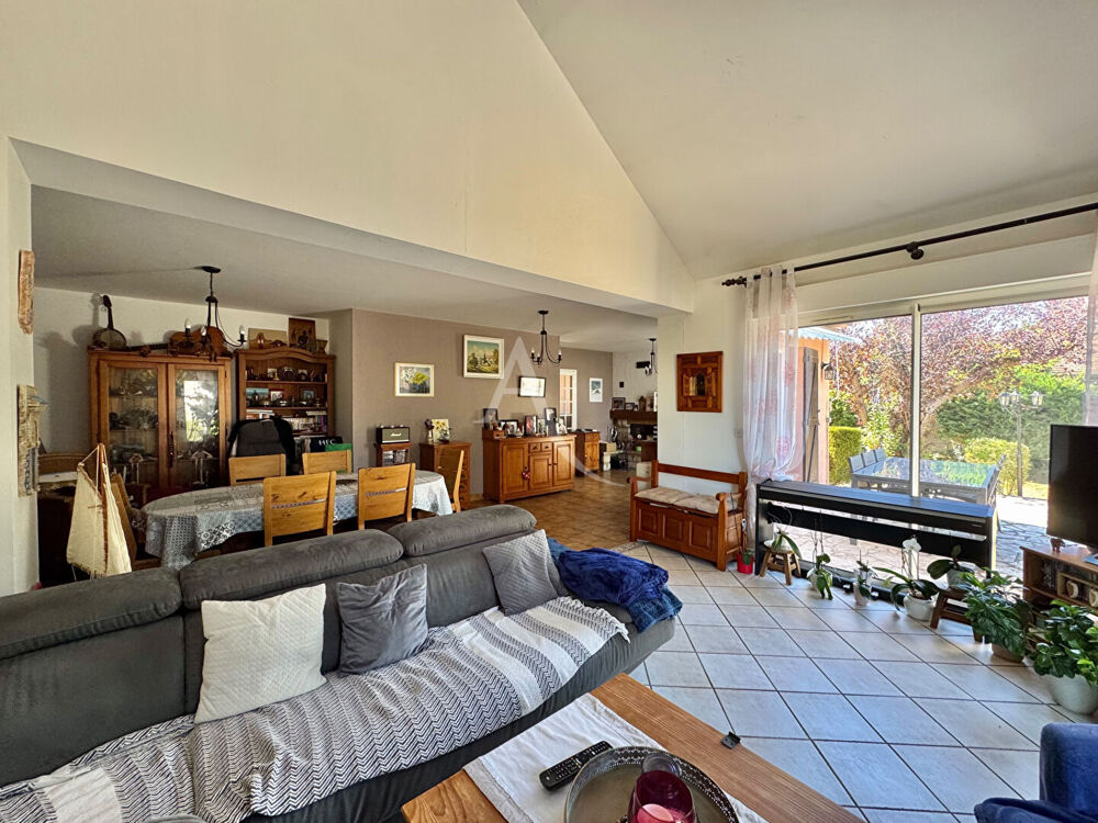 Vente Maison Maison individuelle de type 6 pièces avec sous-sol total Boissise le roi