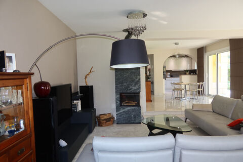  Maison � vendre 6 pi�ces 220 m�