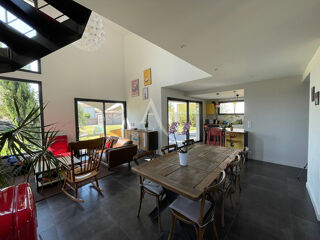 Location Maison Maison Lucon 5 pièce(s) 115 m2 Lucon