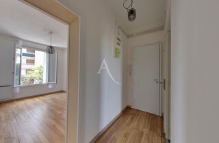  Appartement à louer 2 pièces 38 m²