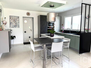  Maison à vendre 8 pièces 148 m²