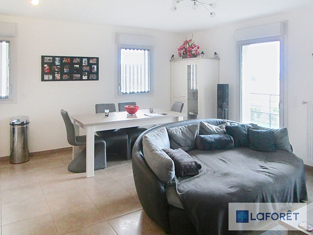Vente Appartement Appartement Gex 4 pièce(s) 81.81 m2 Gex