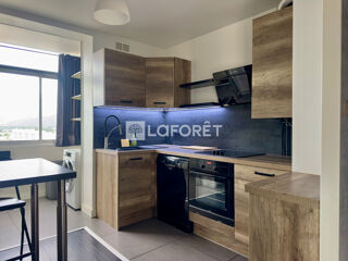  Appartement � louer 4 pi�ces 87 m�