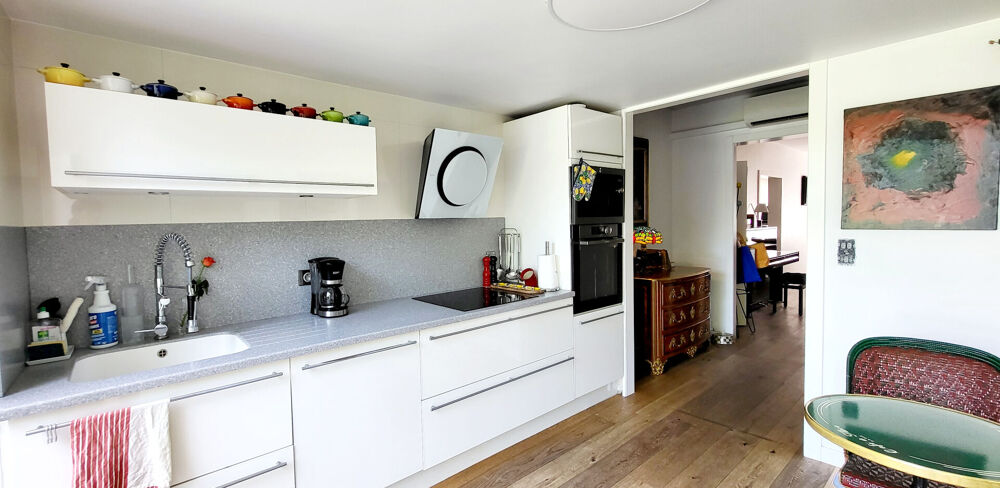 Maison Bordeaux 10 pièce(s) 245 m2