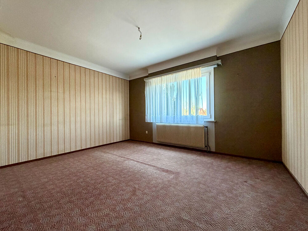 Vente Maison Maison à vendre à Bollwiller - 7 pièces, 142 m², fort potentiel à rénover Bollwiller