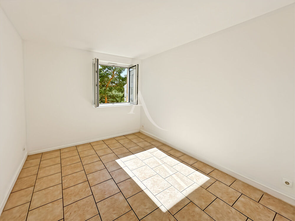 Vente Appartement Appartement  3 pièce(s) Poissy