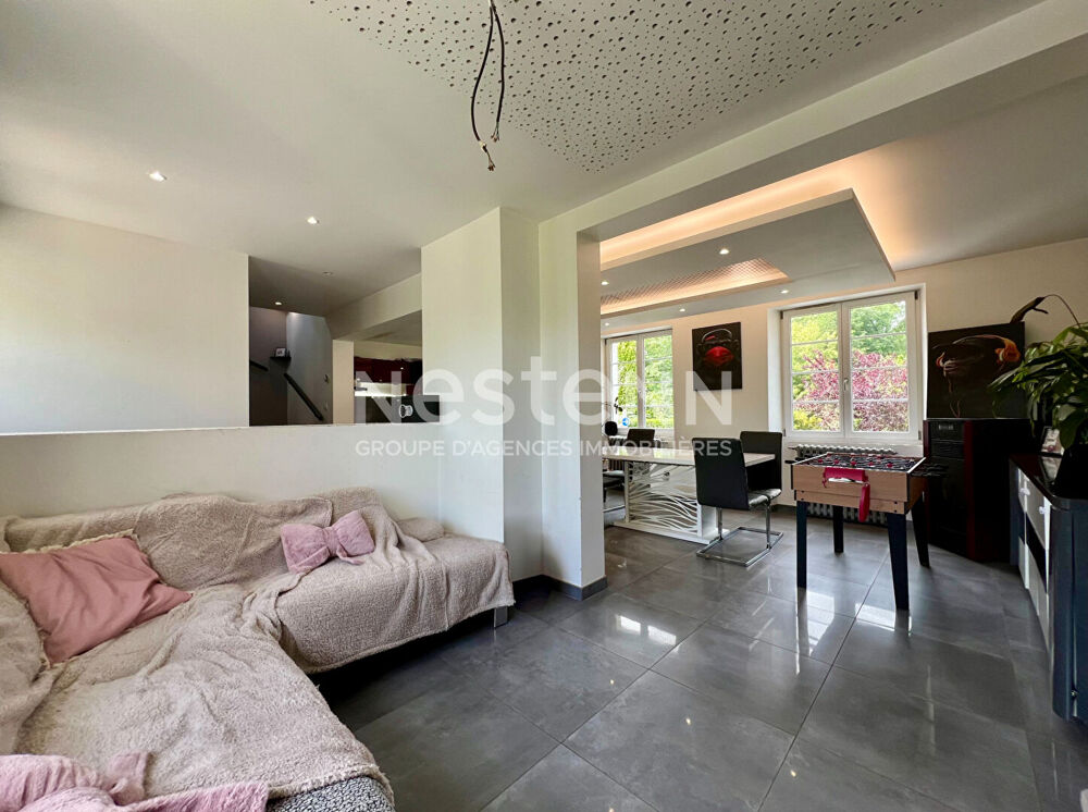 BAR LE DUC : Maison familiale mitoyenne de 110 m² , 5 pièces, 3 chambres, proche lycée
