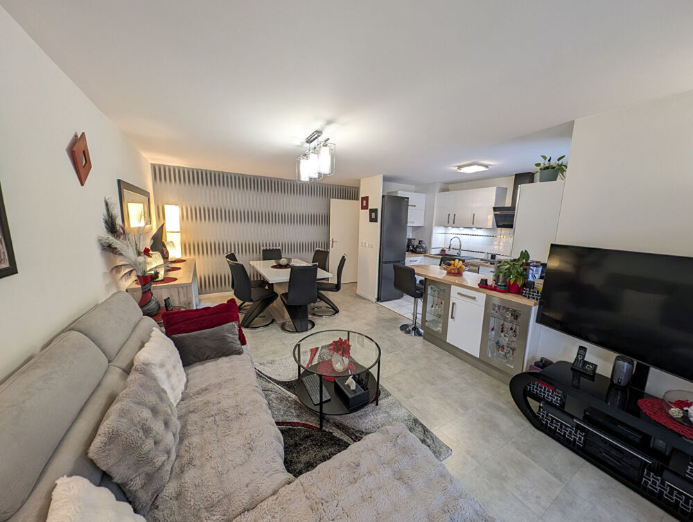 À vendre ? Appartement F3 avec jardin et 2 parkings à Nanteuil-lès-Meaux
