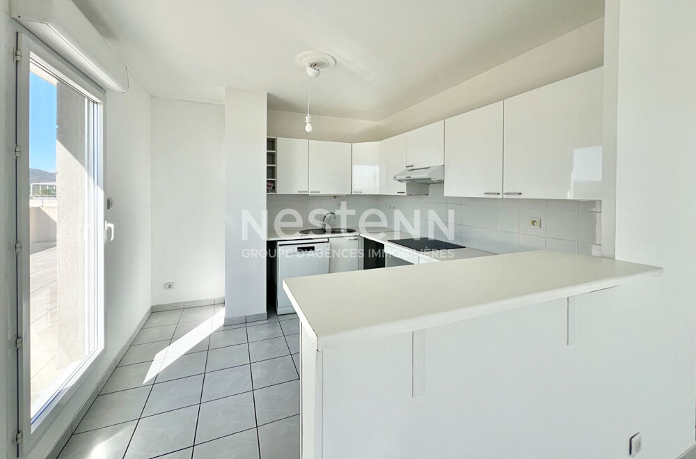 À vendre : Appartement 5 pièces à Saint-Raphaël VUE MER