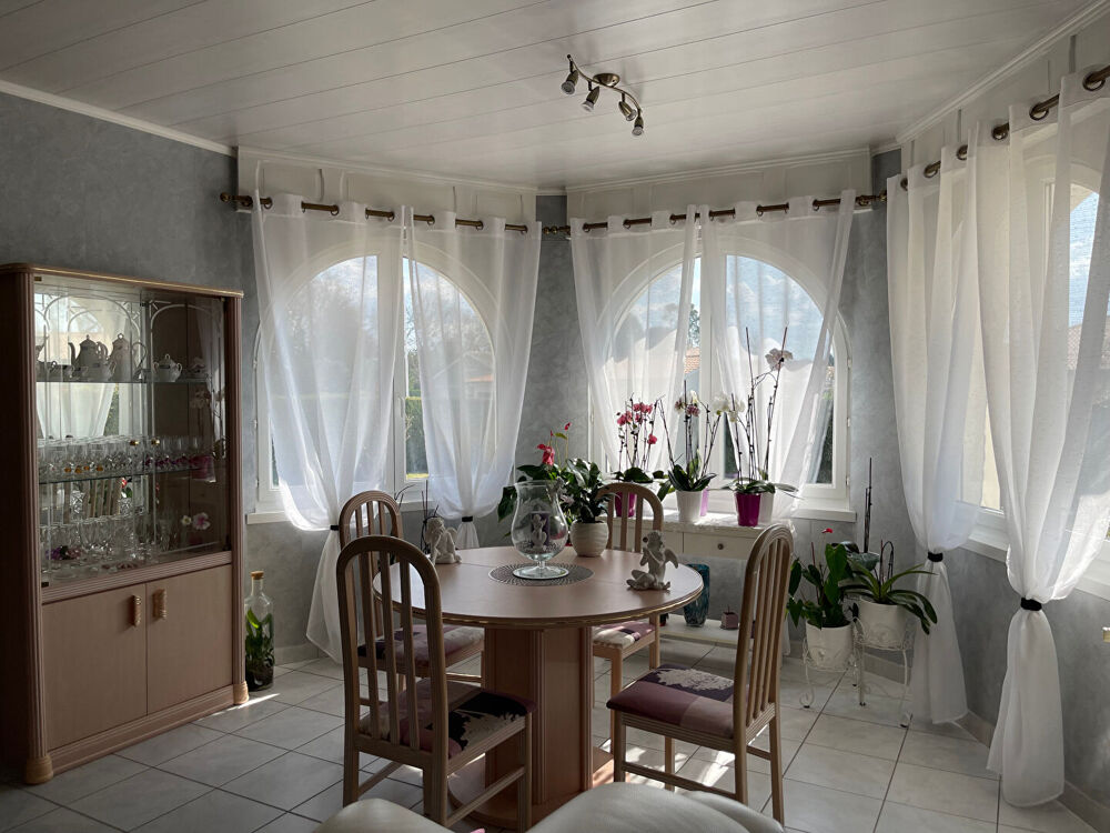 Vente Maison Maison de caractre 4 pices,126 m2 - avec piscine et dpendances Biscarrosse