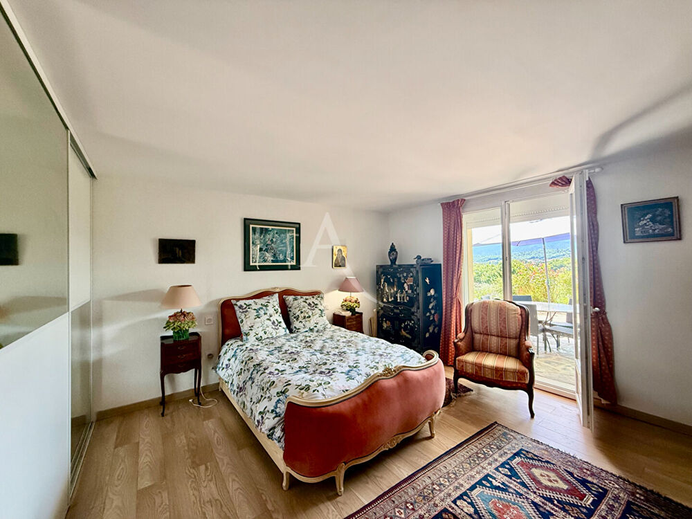 Vente Maison PRADES- Maison 7 pièce(s), parc, piscine,  4 faces Prades
