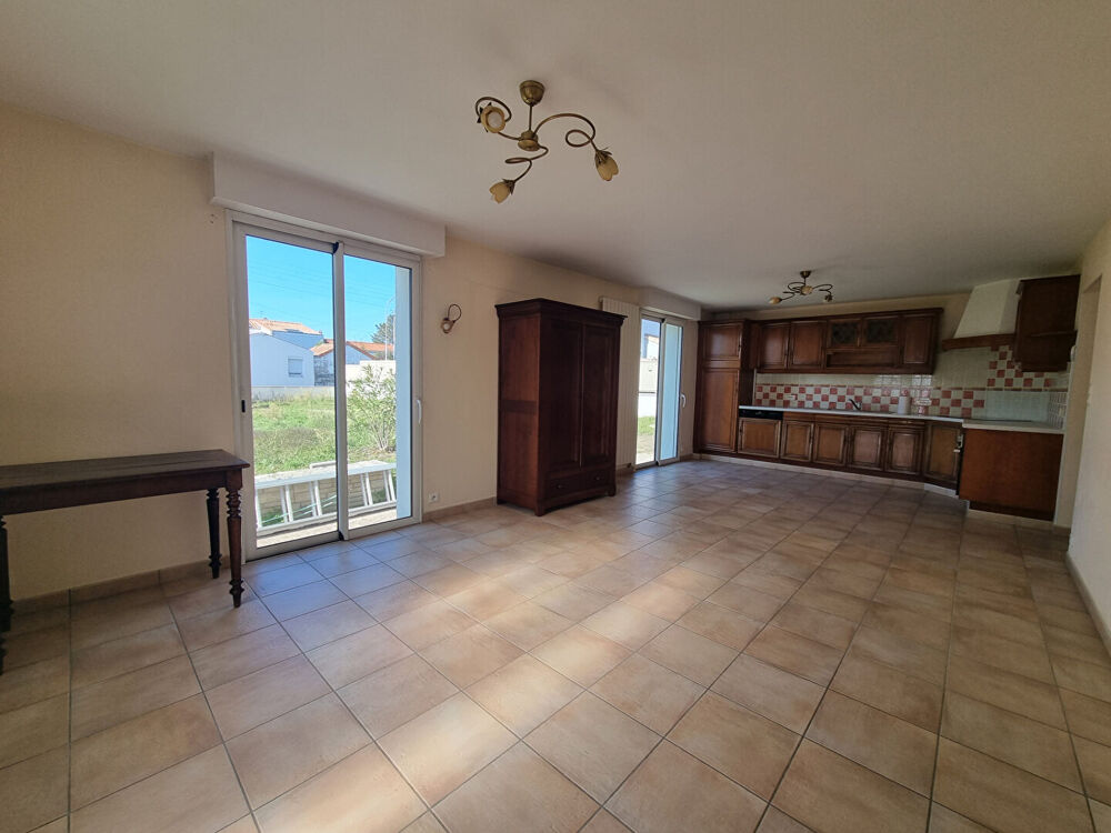 Maison familiale lumineuse de plus de 130 m² dans un secteur recherché