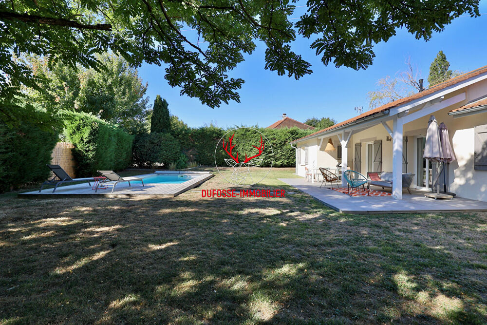 Maison de plain-pied 141 m² - 4 chambres - Piscine