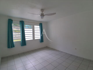  Maison à louer 4 pièces 98 m²