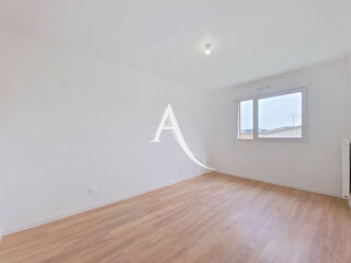  Appartement à louer 3 pièces 71 m²