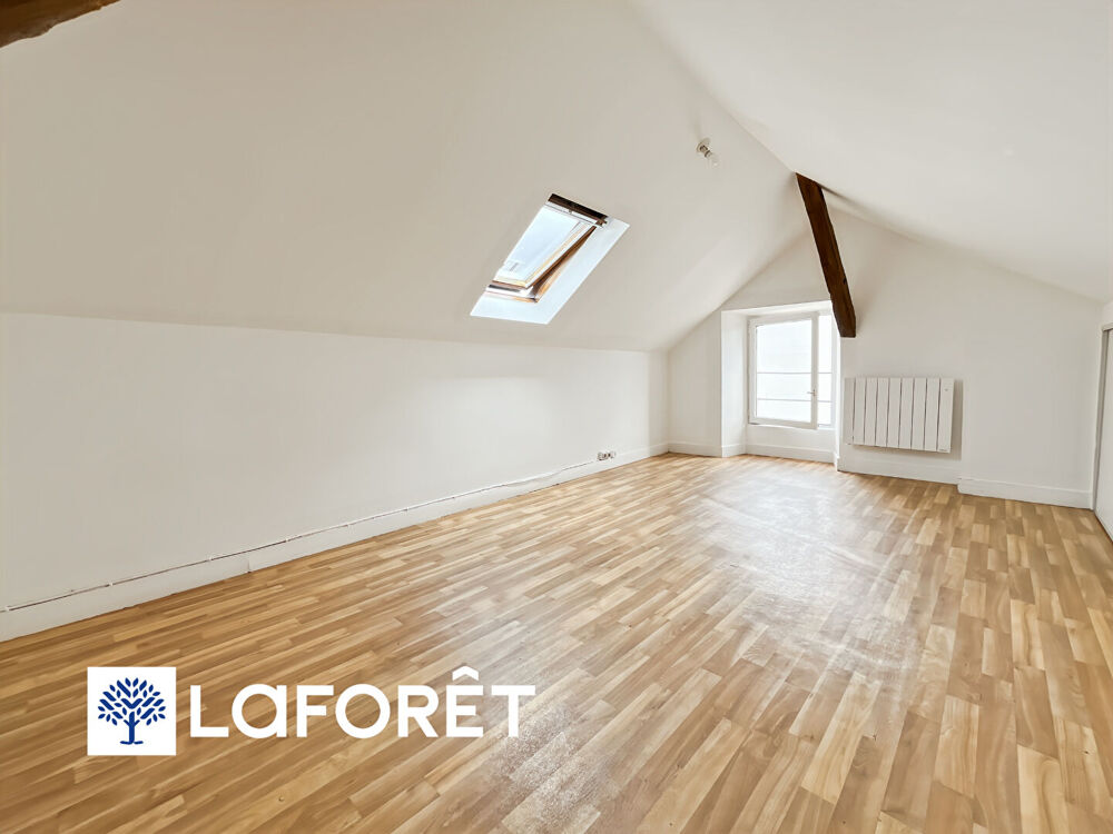 Charmant appartement 3 pièces à vendre à Viry-Châtillon, dernier étage, vue Quai de Seine