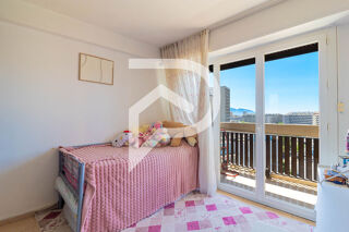  Appartement  vendre 4 pices 1 m