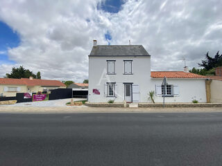  Maison à louer 4 pièces 121 m²