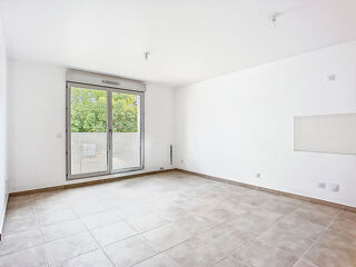  Appartement à louer 2 pièces 43 m²