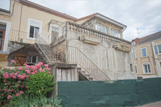  Immeuble � vendre 7 pi�ces 257 m�