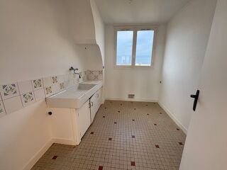  Appartement à louer 3 pièces 66 m²