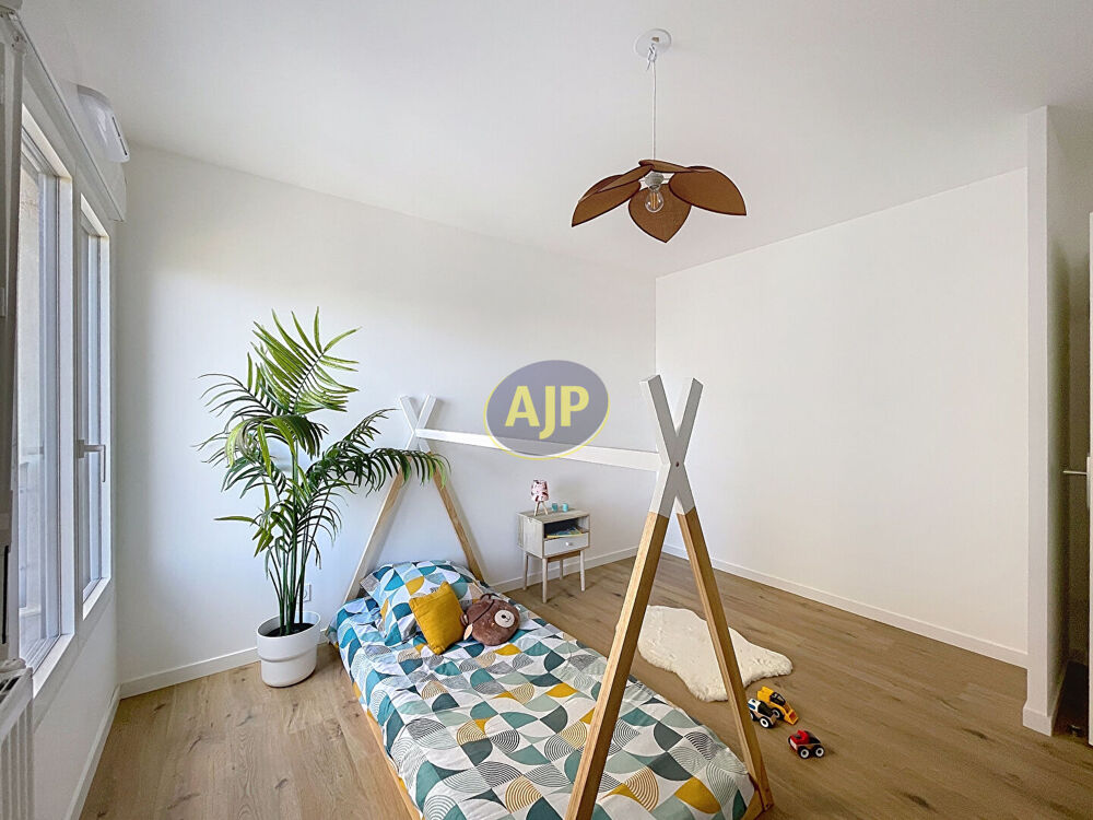 Vente Appartement BORDEAUX - APT T4  EN DUPLEX AVEC GRANDE TERRASSE Bordeaux