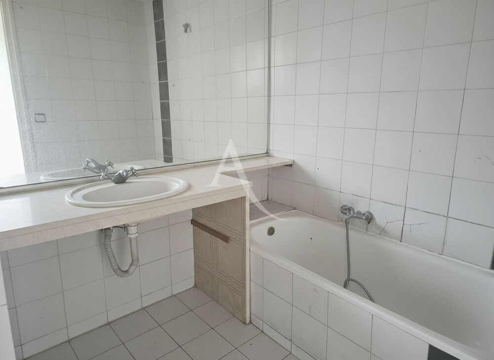 À VENDRE - PERPIGNAN APPARTEMENT T2 AVEC CAVE AU 4EME ET DERNIER ETAGE