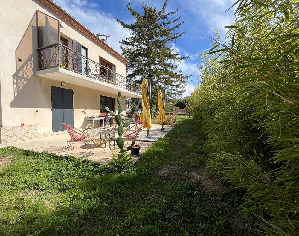 VILLA FAMILIALE DE 243M2 AVEC JARDIN PUIT ATELIER