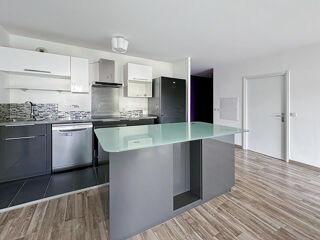  Appartement à louer 3 pièces 68 m²