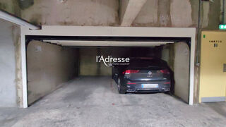  Parking / Garage  vendre 