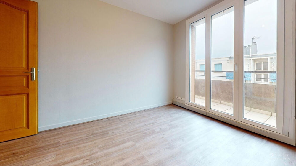 Vente Appartement DERNIER ETAGE ! Grand T3 traversant de 67 m² Grenoble