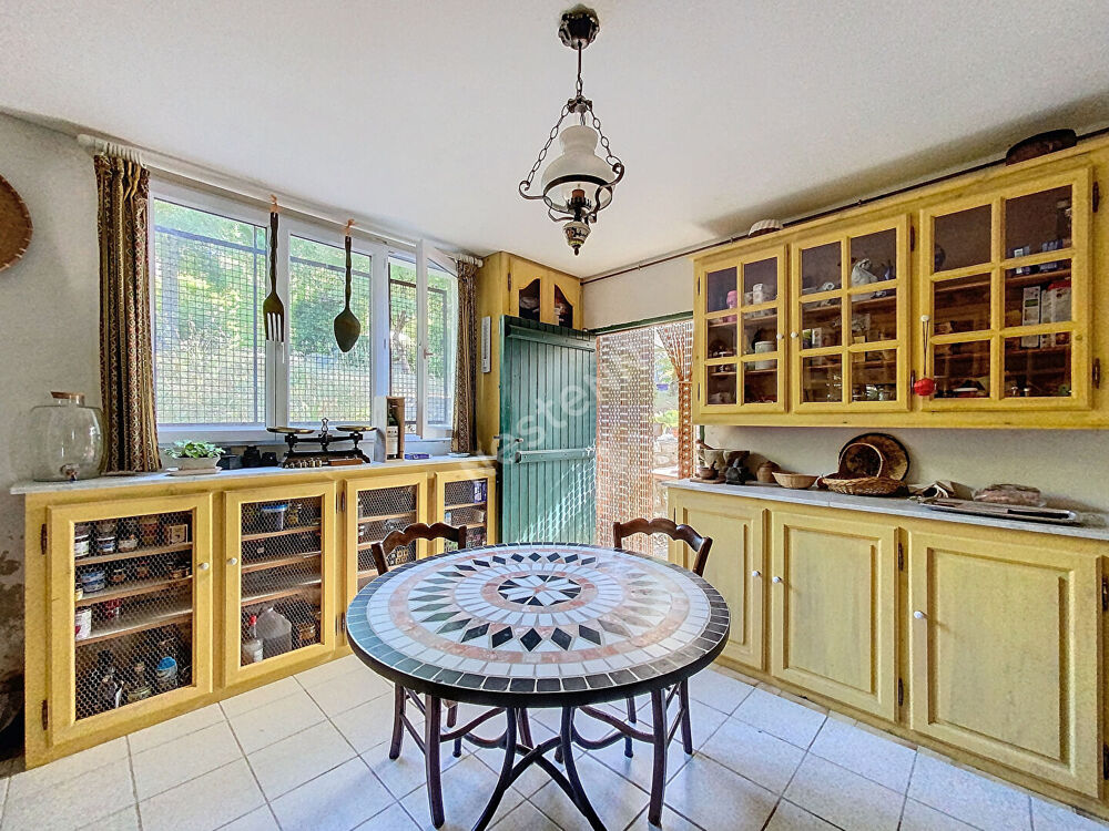 � vendre  Maison Sisteron (04200)