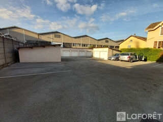  Immeuble � vendre 12 pi�ces 190 m�