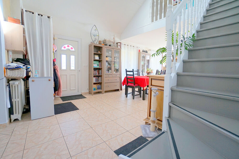 Vente Maison Maison 6 chambres en partie de plain-pied à Epône Epone