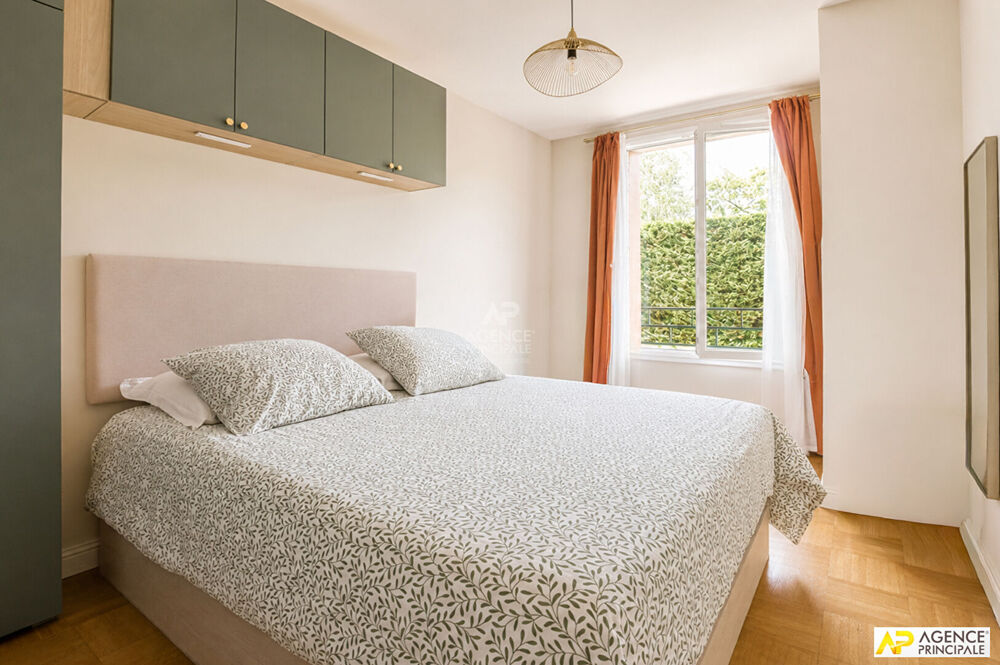 Vente Appartement Versailles Glatigny  Appartement 3P  68 m² carrez situé au rez-de-chaussée surelevé avec  balcon, cave et box Versailles