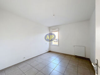  Appartement � vendre 4 pi�ces 80 m�