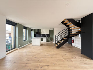  Appartement à louer 4 pièces 95 m²