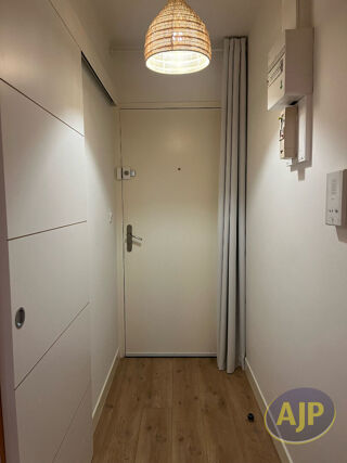  Appartement à louer 1 pièce 25 m²