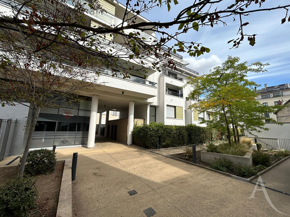 Vente Appartement Appartement 2 pièces au coeur du centre ville de Mantes La Jolie avec place de stationnement Mantes la jolie