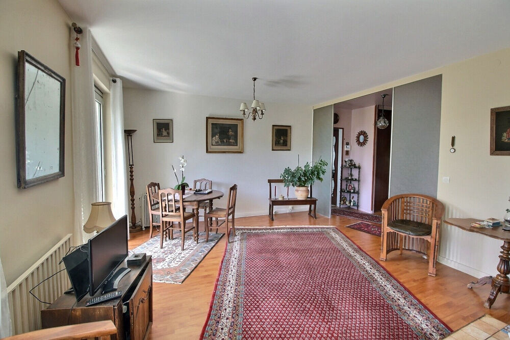 Vente Appartement Appartement 4 pièces à vendre à Massy, quartier conservatoire - 90,11 m², avec balcon, cave et loggia Massy