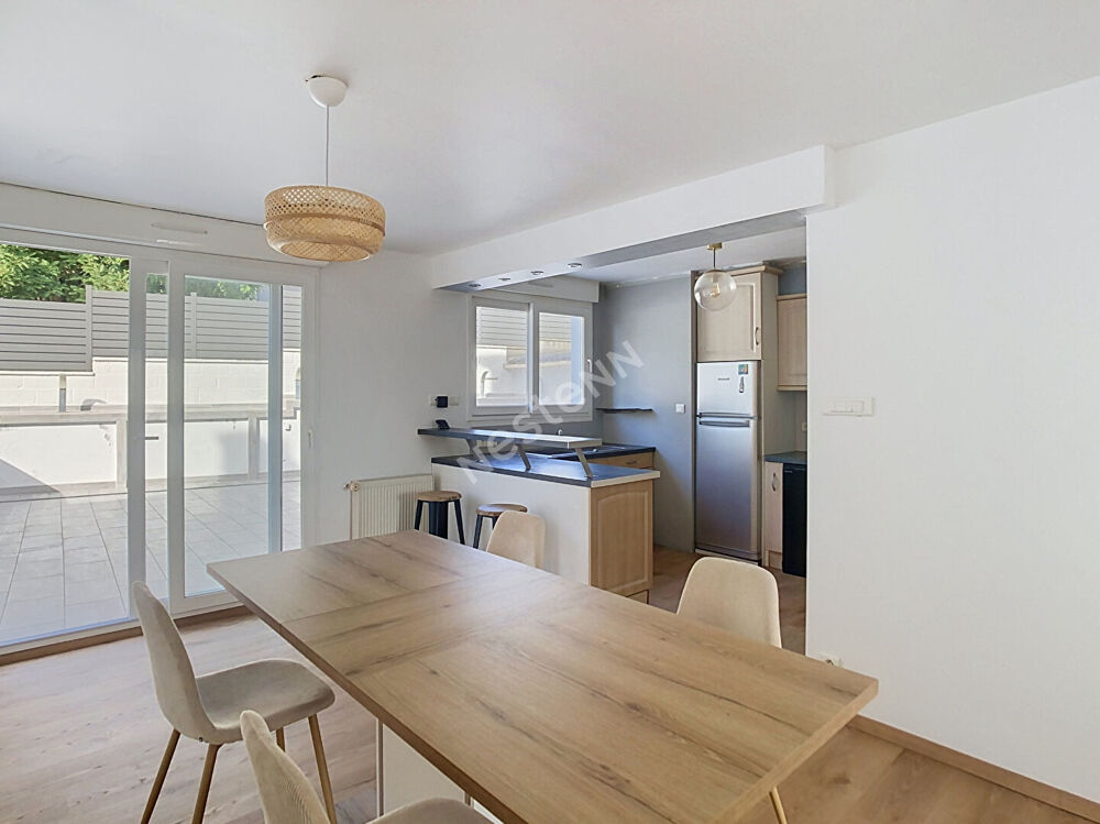 Location Appartement Appartement meublé 2 pièces - 65.95 m2 Quimper
