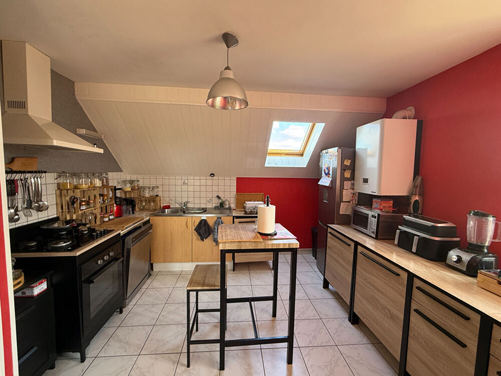 Vente Immeuble Immeuble 100 % loué  2 840 /mois  Aucun travaux Donchery Sedan