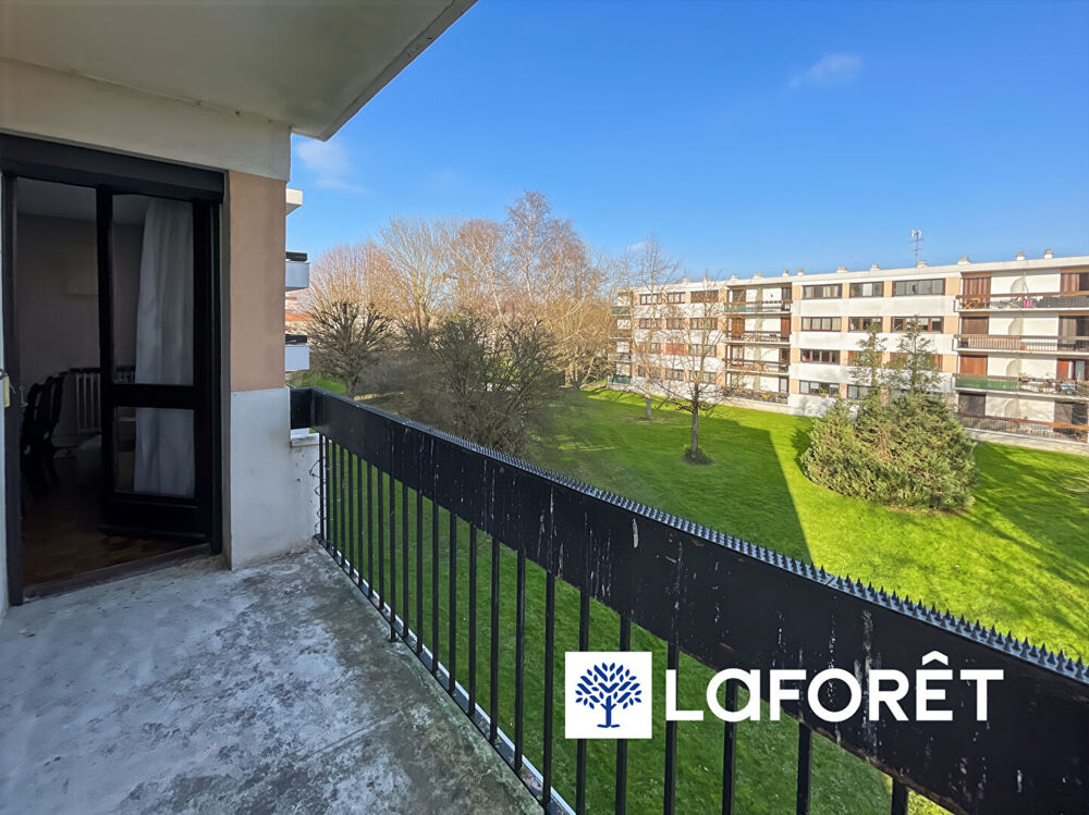 VENTE : " Résidence de l'Etang " appartement T5 (89,90 m²) à SAINTE GENEVIEVE DES BOIS