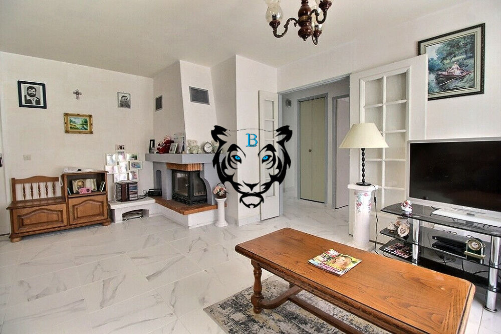 Vente Maison La Bouverie - 3 chambres plain pied - Piscine et garage Roquebrune sur argens