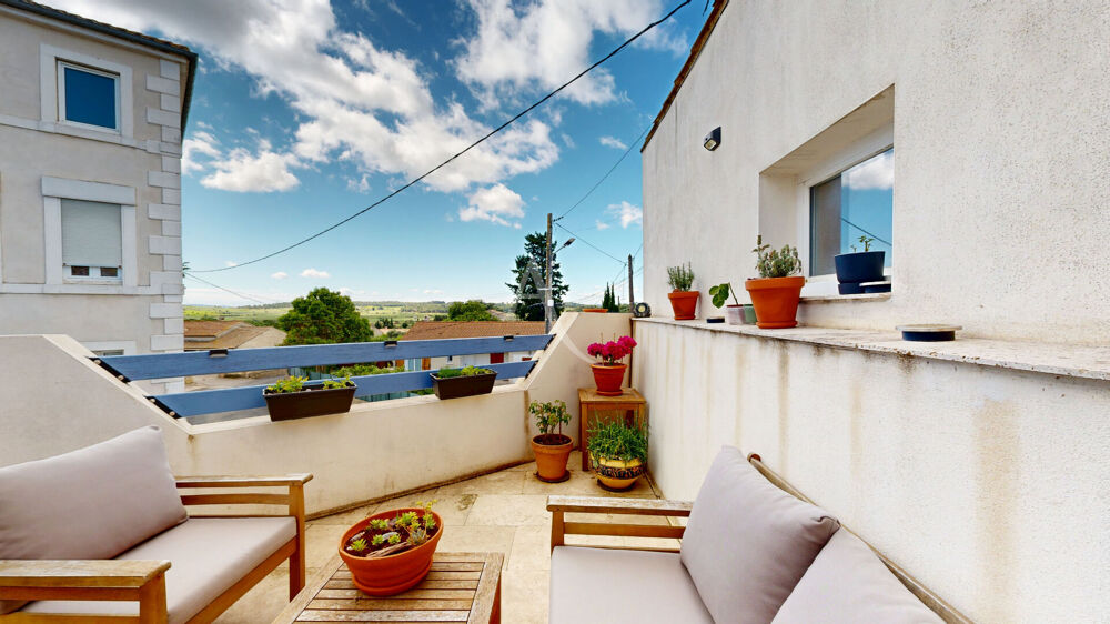 Vente Maison OUVEILLAN - Maison 5 chambres, terrasse, cour, piscine & GRAND GARAGE Ouveillan