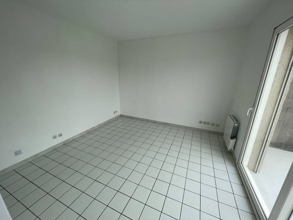 Appartement Sainte Genevieve Des Bois 2 pièce(s) 27 m2