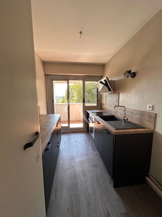  Appartement à louer 2 pièces 46 m²