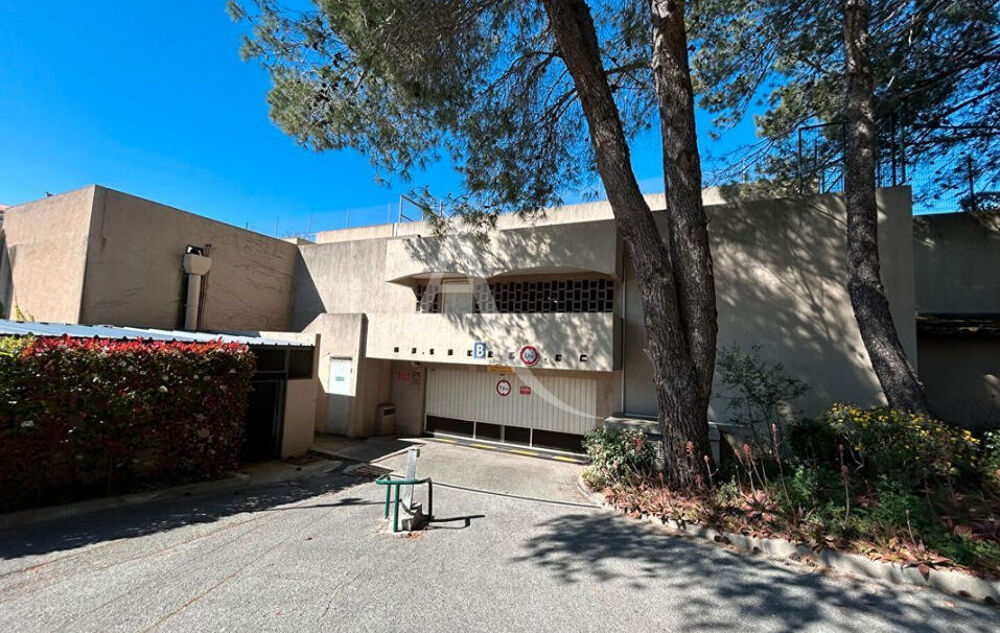 Vente Parking/Garage EXCLUSIVITE L'Adresse Garage fermé à vendre Frejus